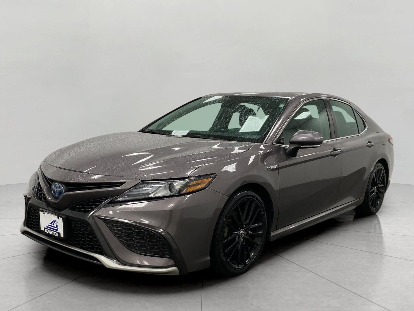 2021 Toyota Camry Hybrid XSE CVT