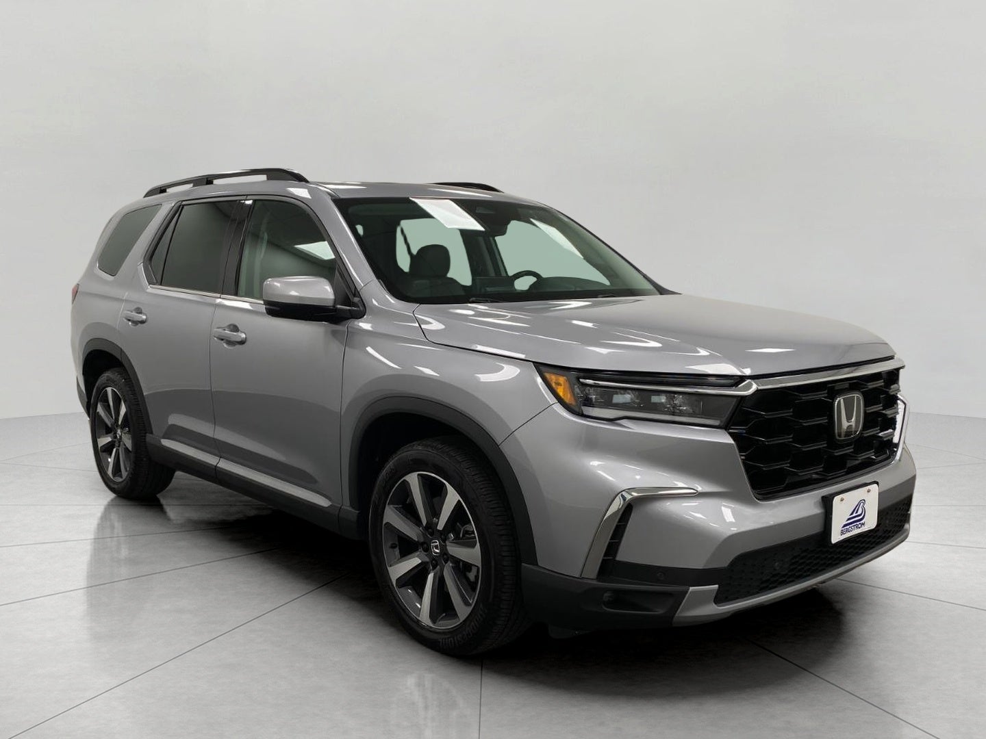 2023 Honda Pilot Touring AWD