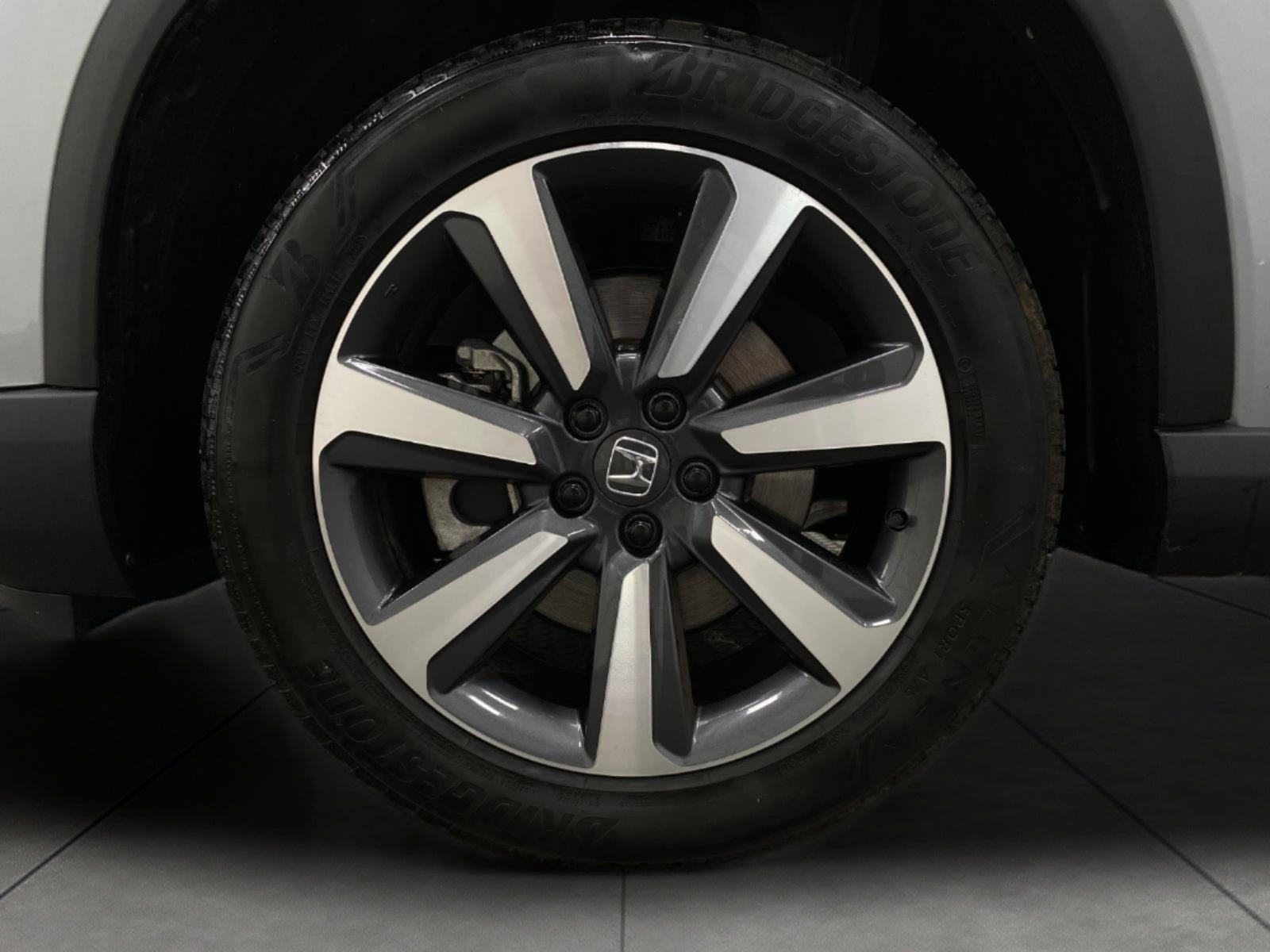 2023 Honda Pilot Touring AWD