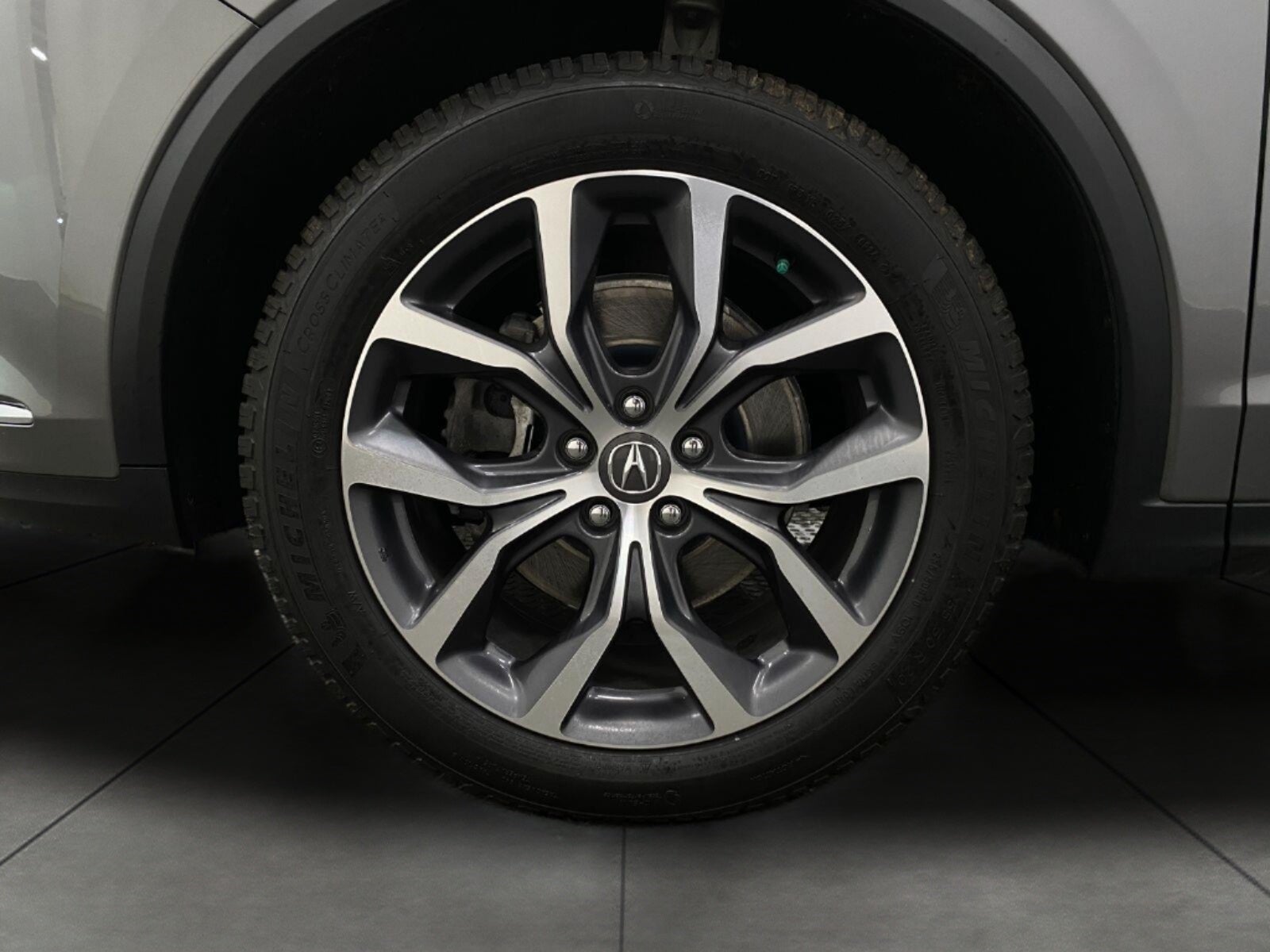 2023 Acura MDX SH-AWD w/Technology Package