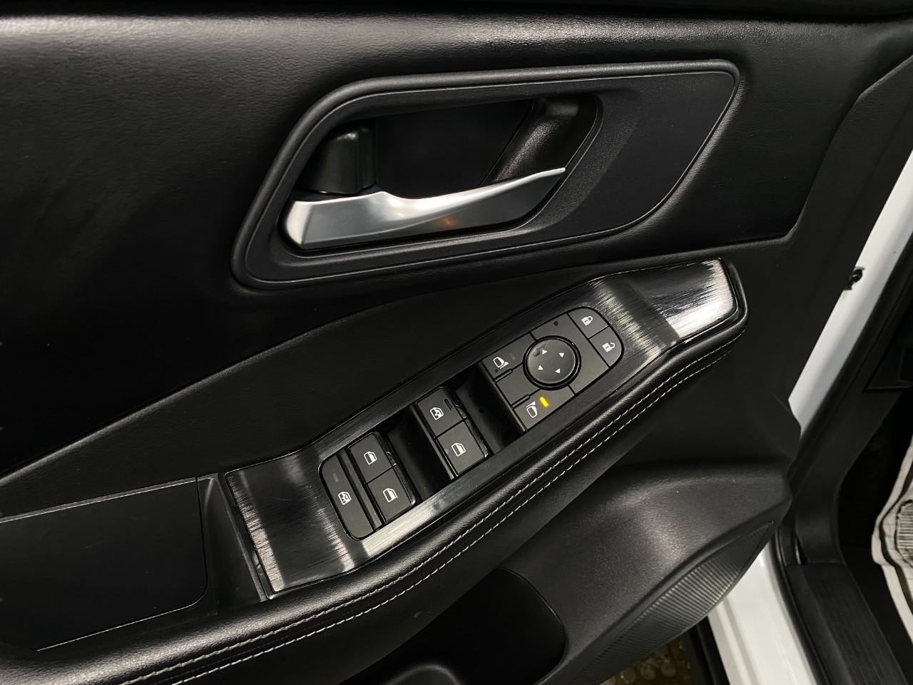 2025 Nissan Rogue AWD SV