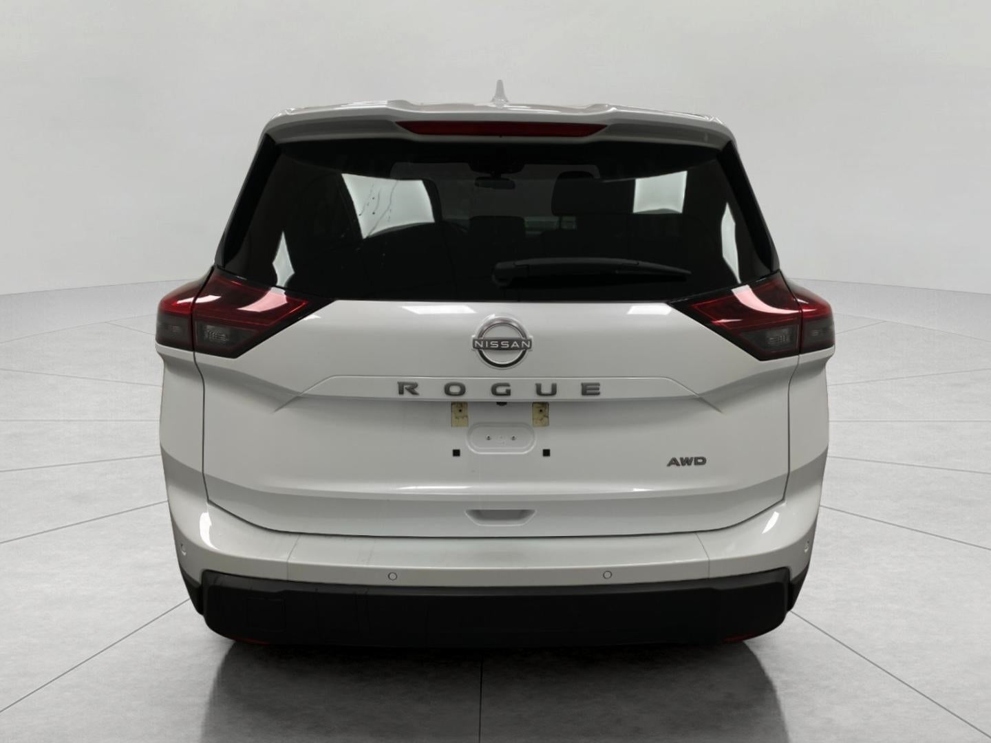 2025 Nissan Rogue AWD SV