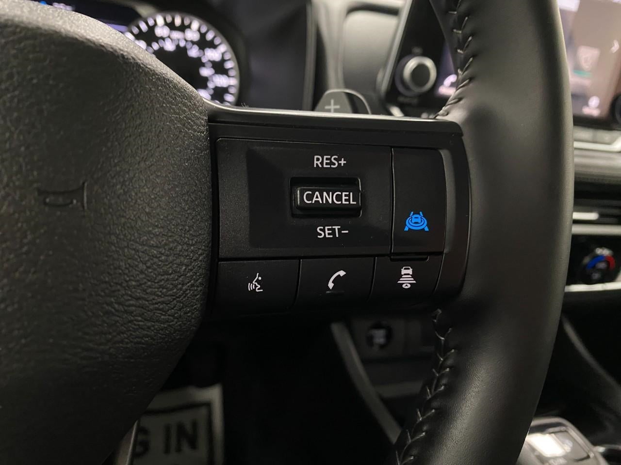 2025 Nissan Rogue AWD SV