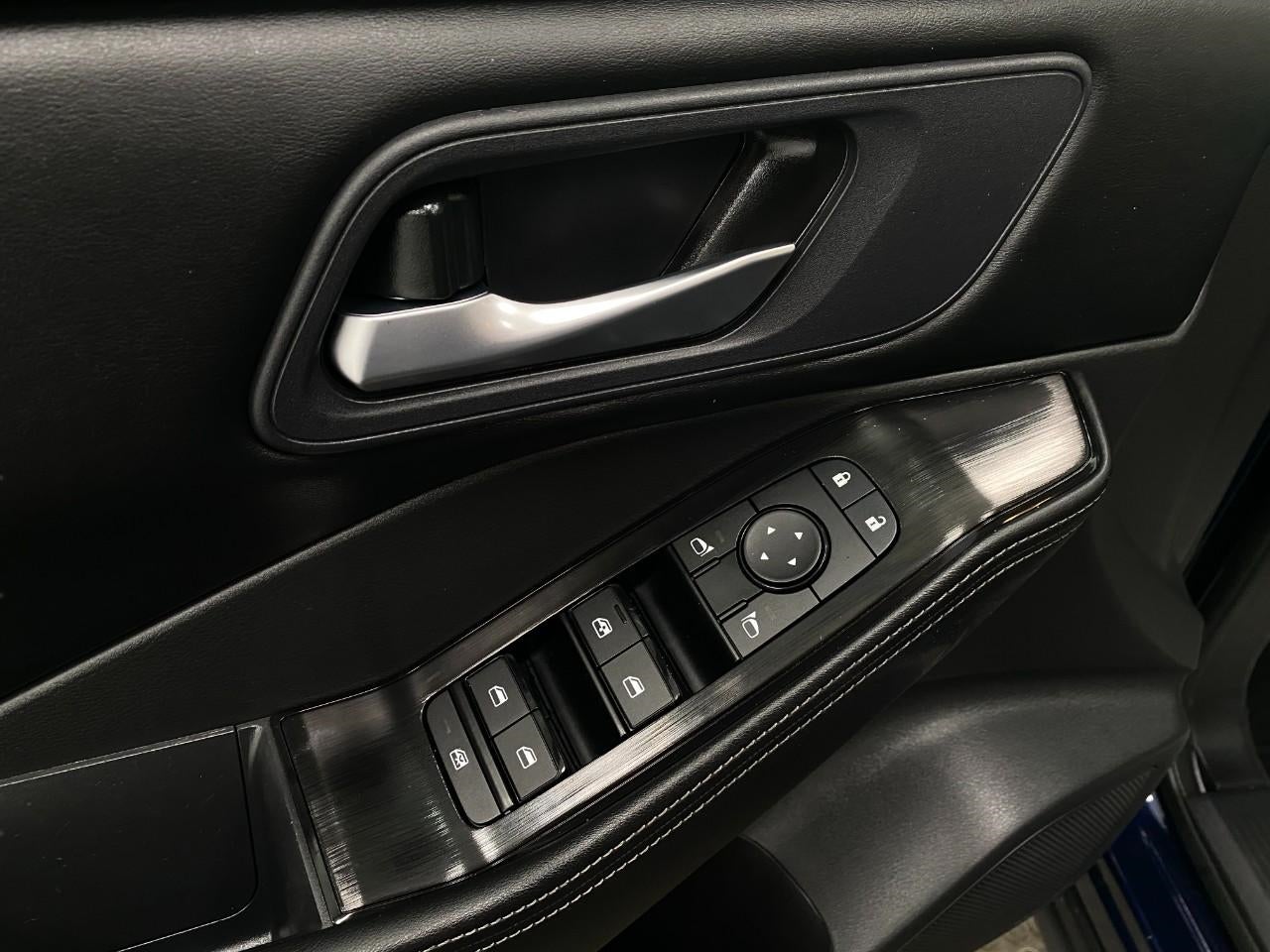 2025 Nissan Rogue AWD SV