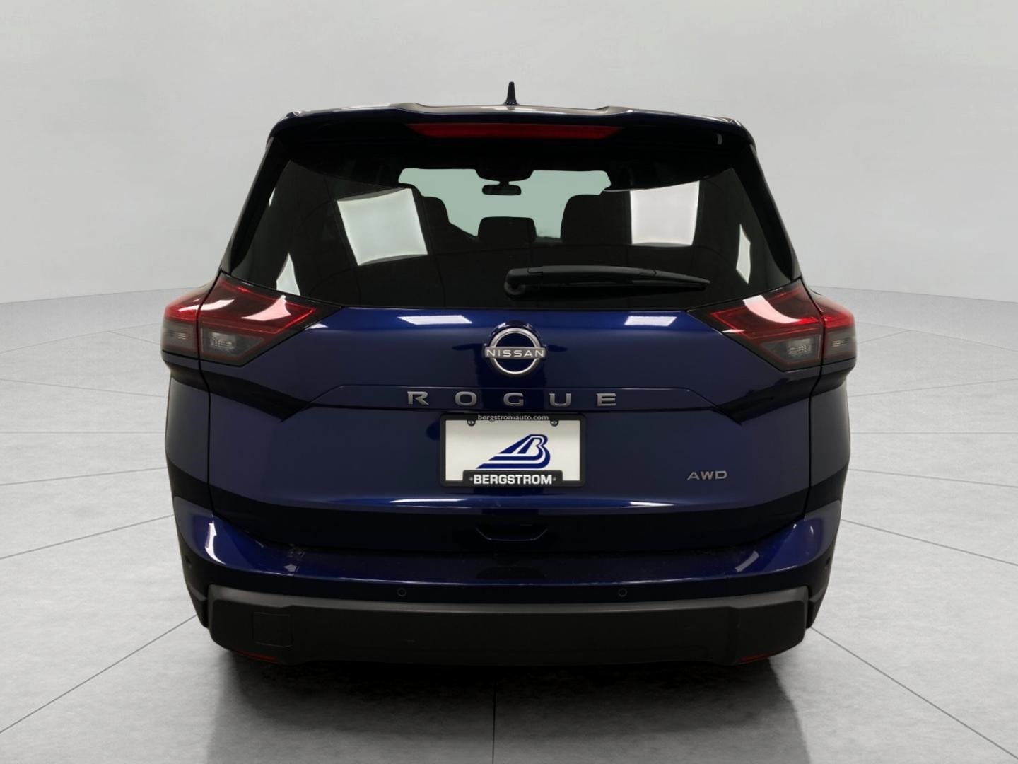 2025 Nissan Rogue AWD SV