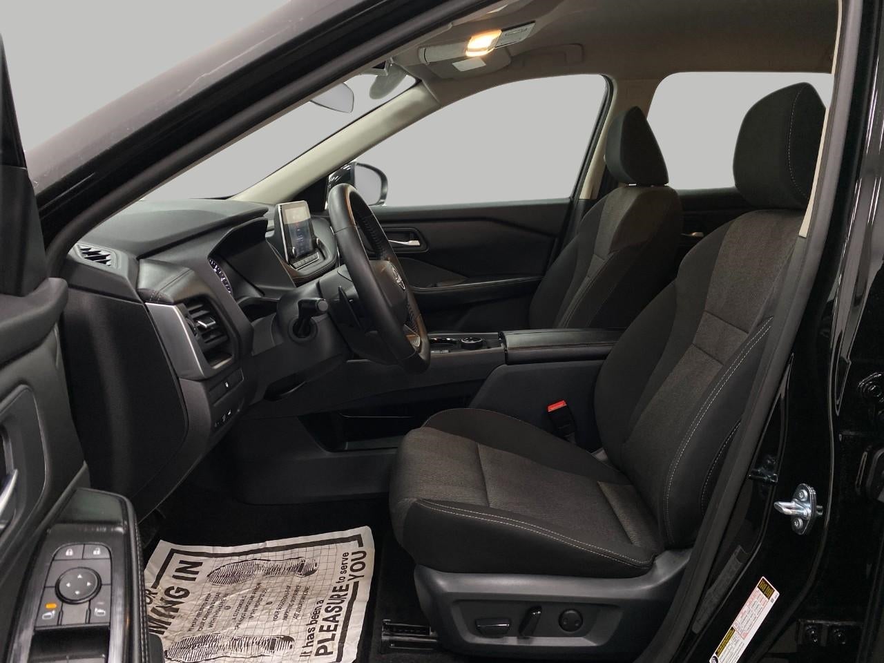 2025 Nissan Rogue AWD SV