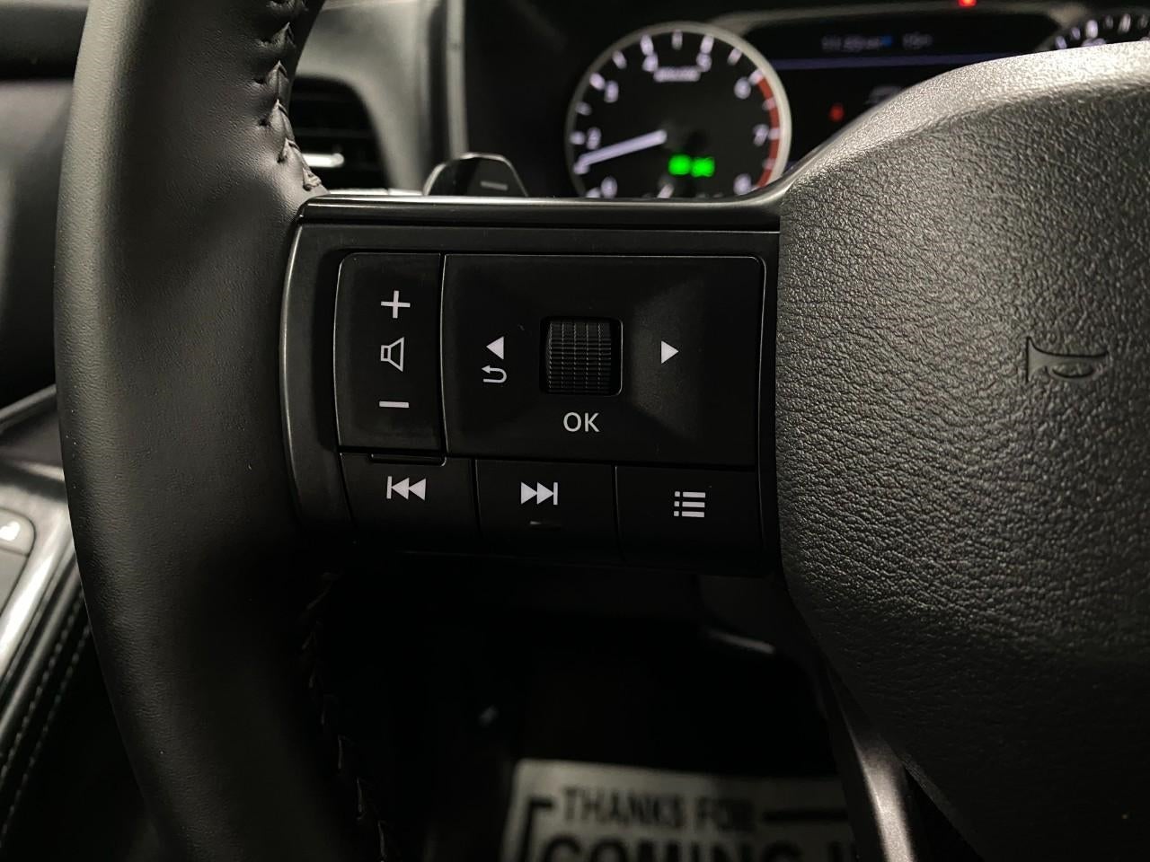 2025 Nissan Rogue AWD SV