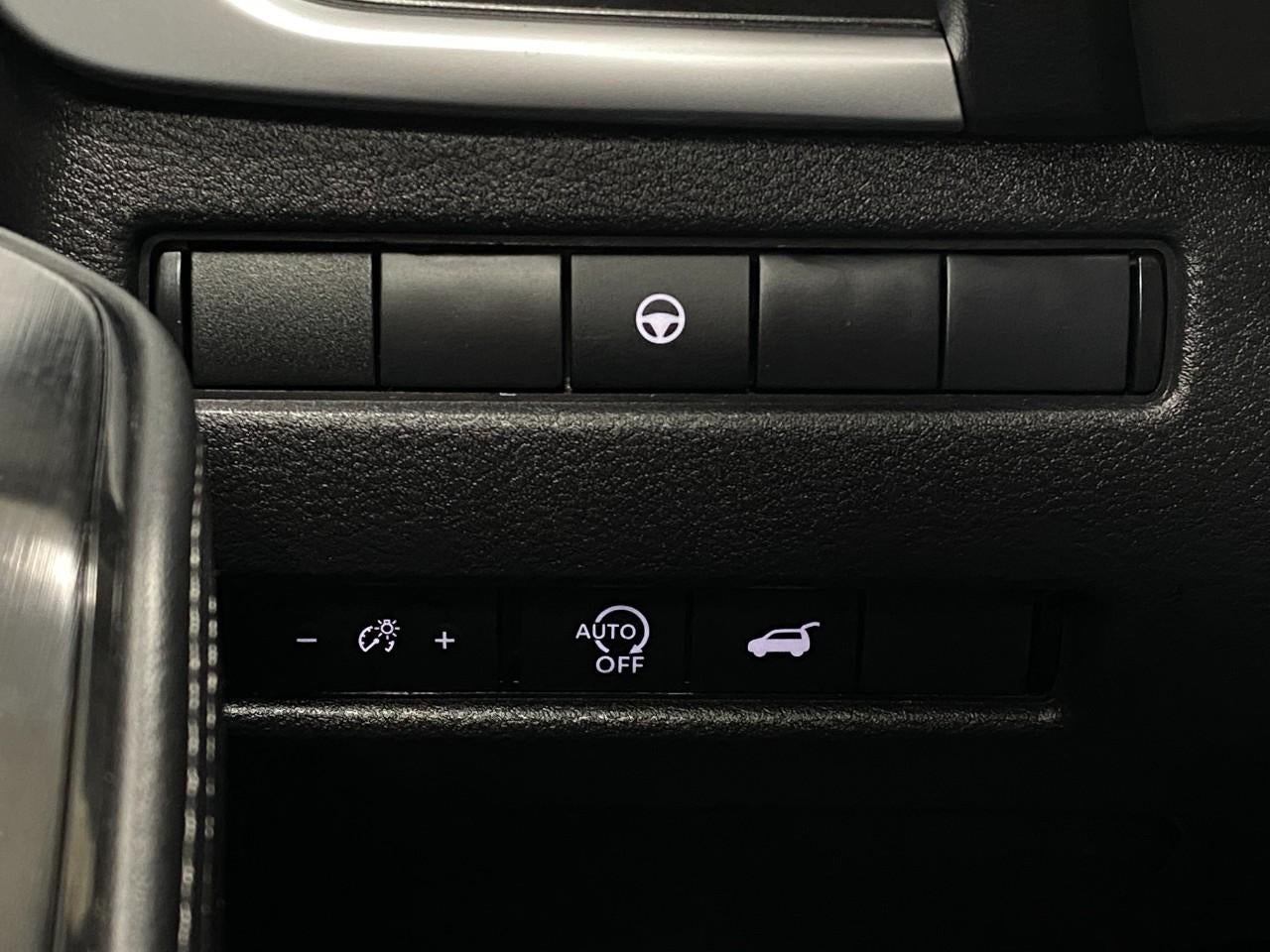 2025 Nissan Rogue AWD SV