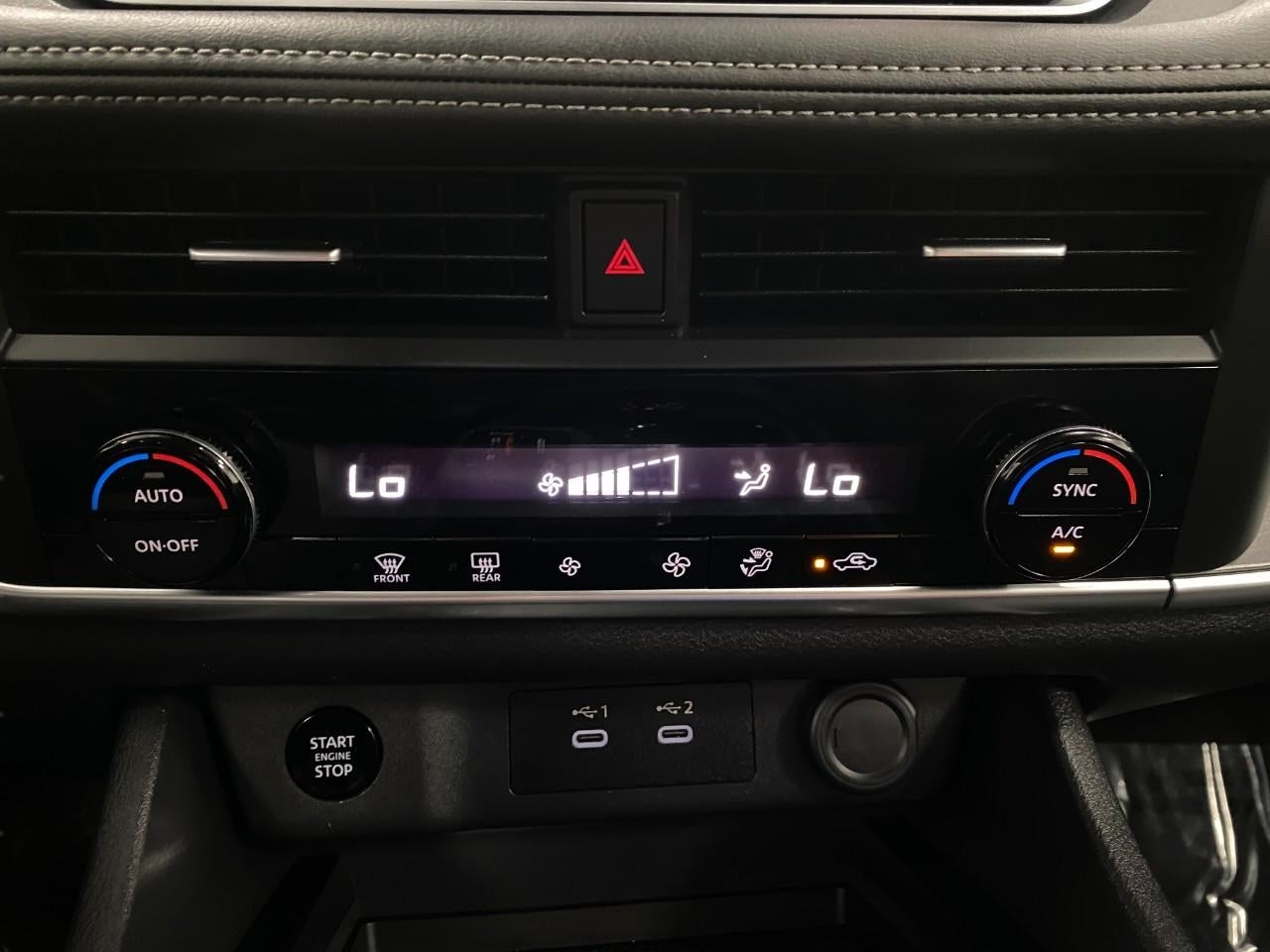 2025 Nissan Rogue AWD SV