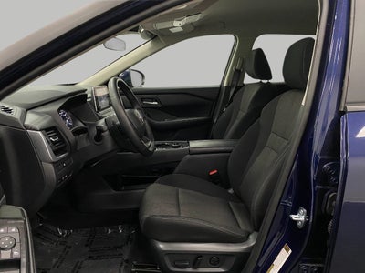 2025 Nissan Rogue AWD SV