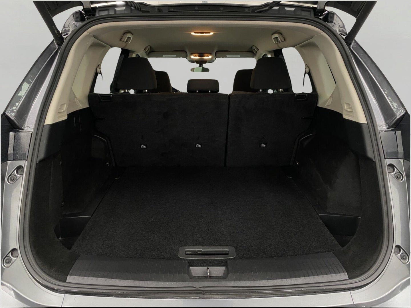 2025 Nissan Rogue AWD SV