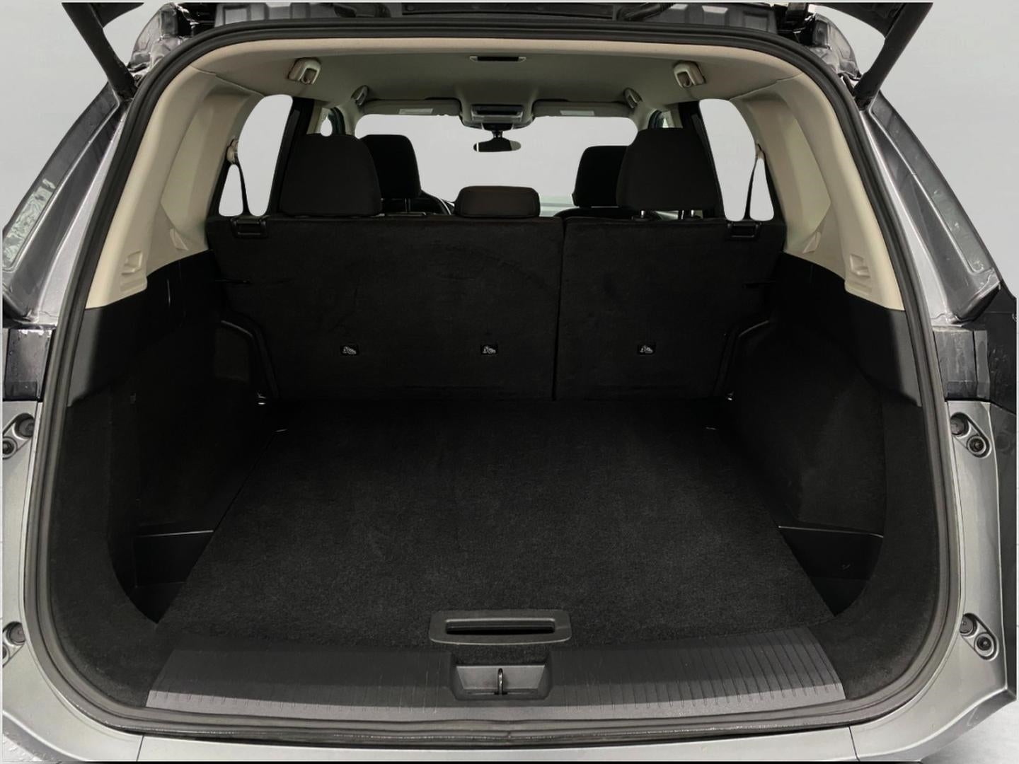 2025 Nissan Rogue AWD SV