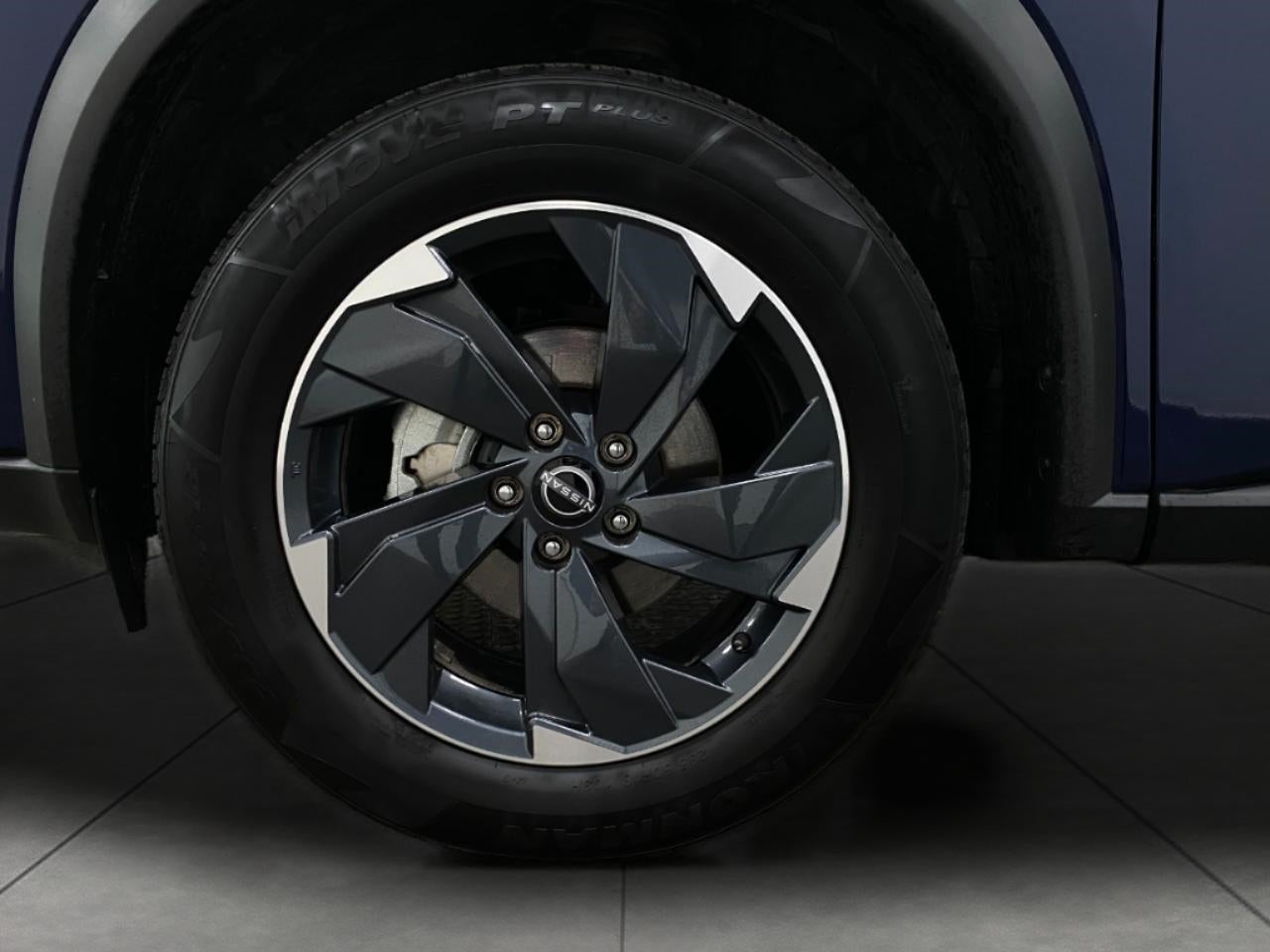 2025 Nissan Rogue AWD SV