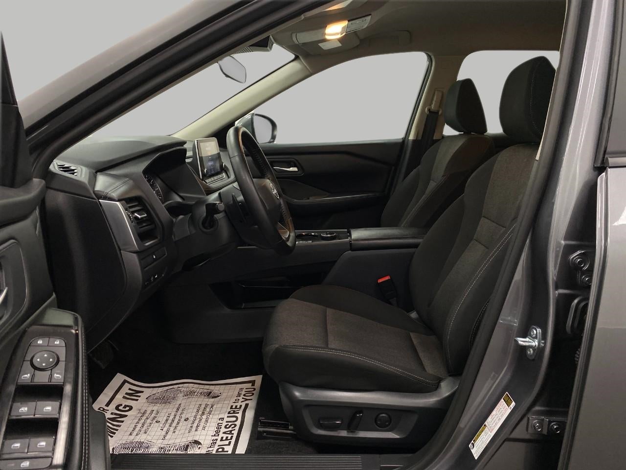 2025 Nissan Rogue AWD SV