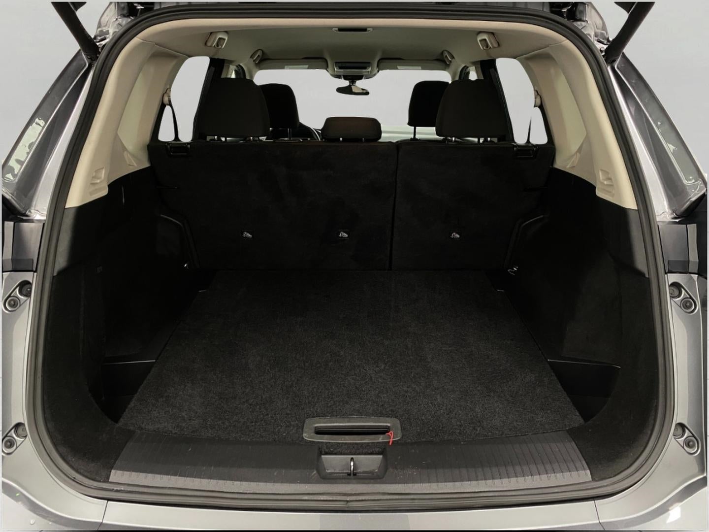 2025 Nissan Rogue AWD SV