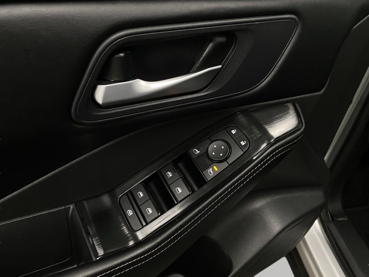 2025 Nissan Rogue AWD SV