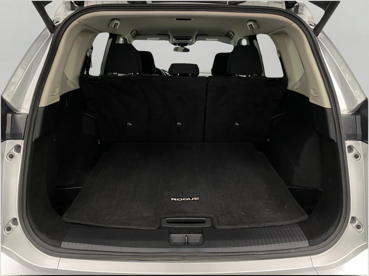 2025 Nissan Rogue AWD SV