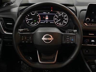 2025 Nissan Rogue AWD SV