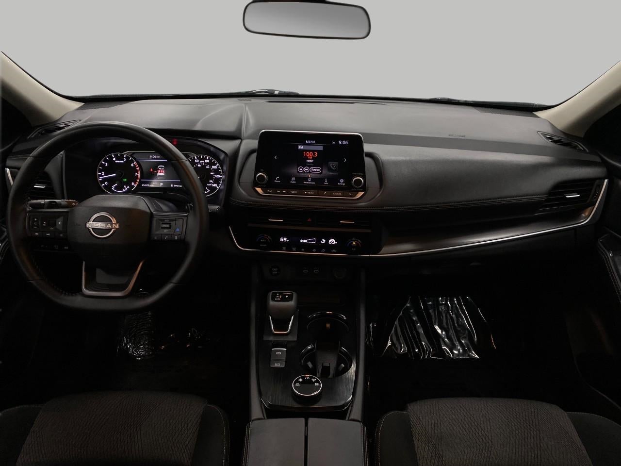2025 Nissan Rogue AWD SV
