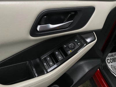 2025 Nissan Rogue AWD SV