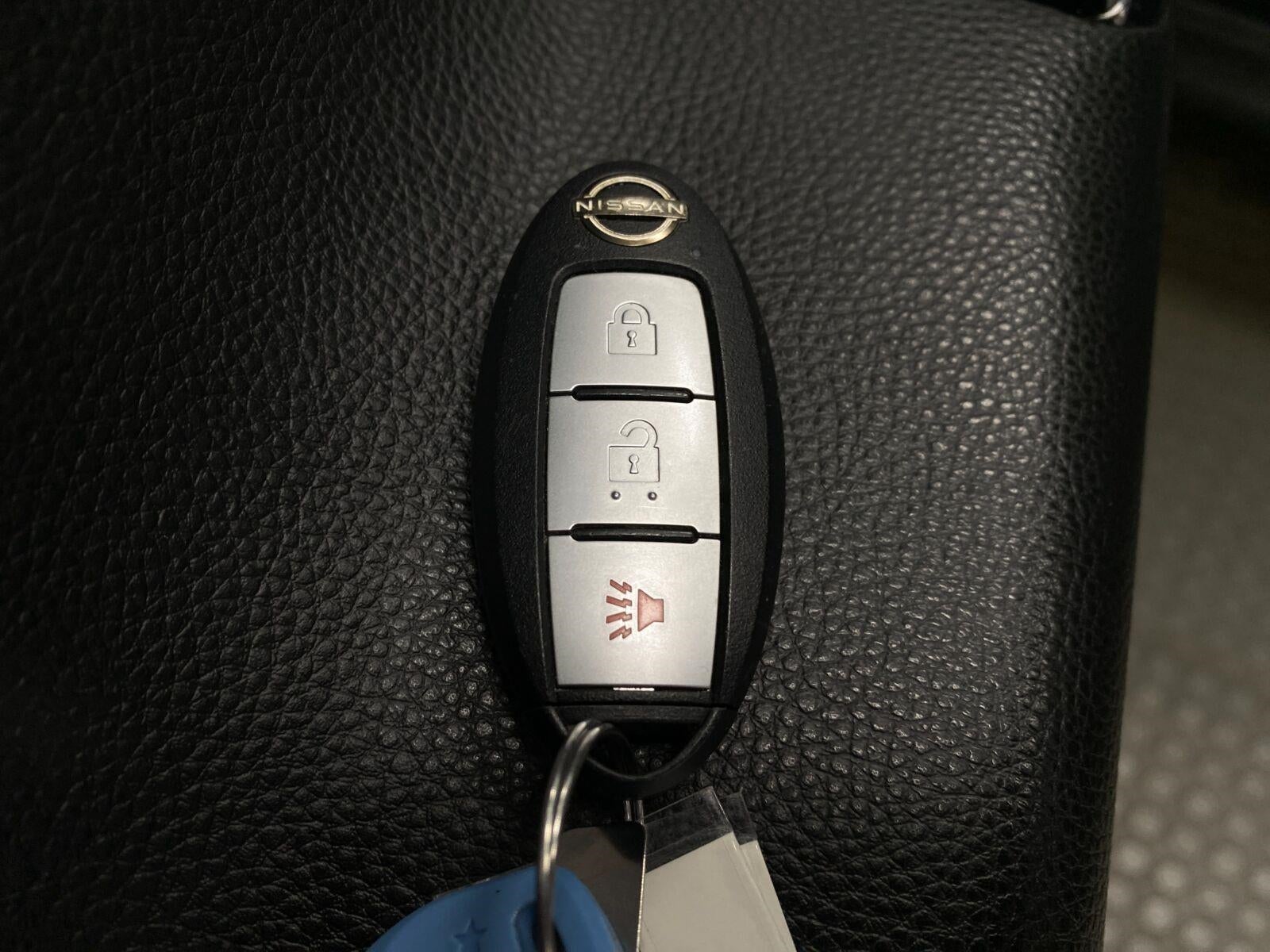 2022 Nissan Pathfinder S 4WD