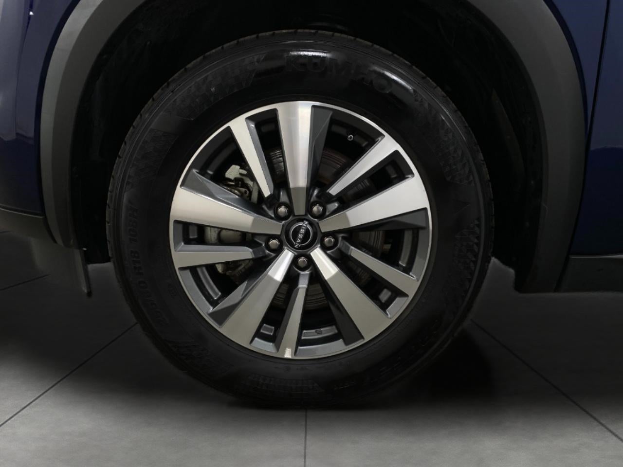 2025 Nissan Pathfinder SL 4WD