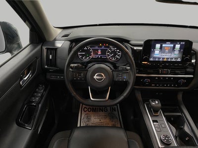 2025 Nissan Pathfinder SL 4WD