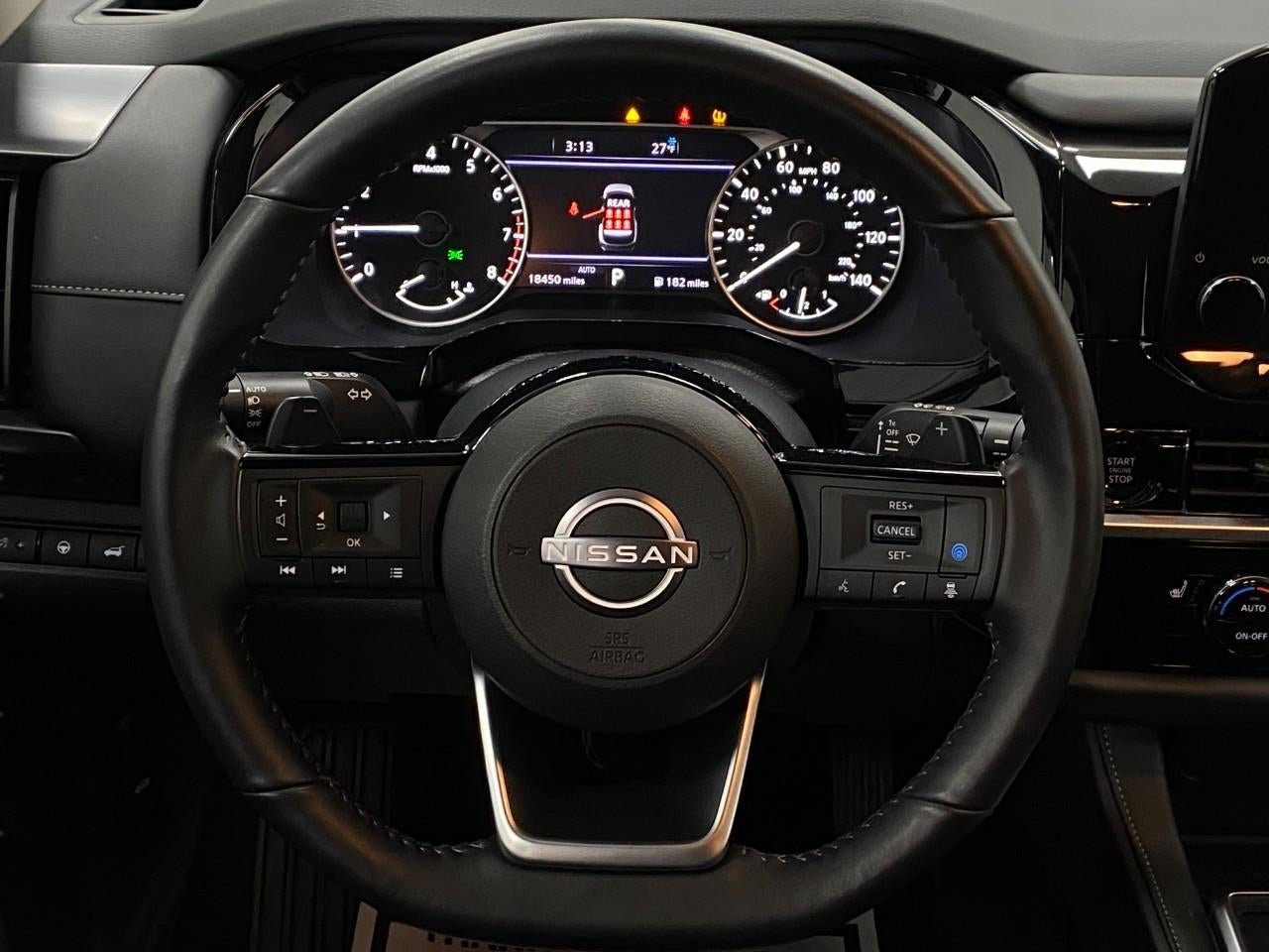 2025 Nissan Pathfinder SL 4WD