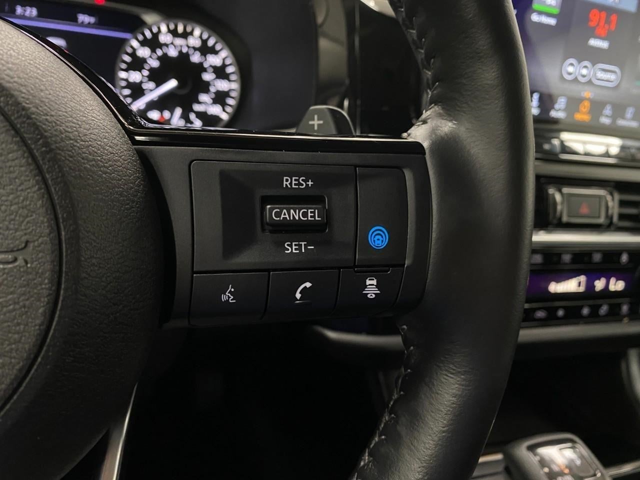 2024 Nissan Pathfinder SL 4WD