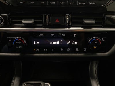2024 Nissan Pathfinder SL 4WD