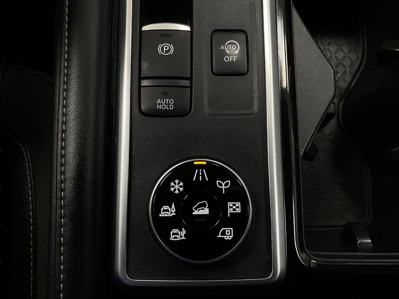 2024 Nissan Pathfinder SL 4WD