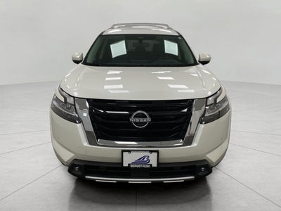 2022 Nissan Pathfinder SL 4WD