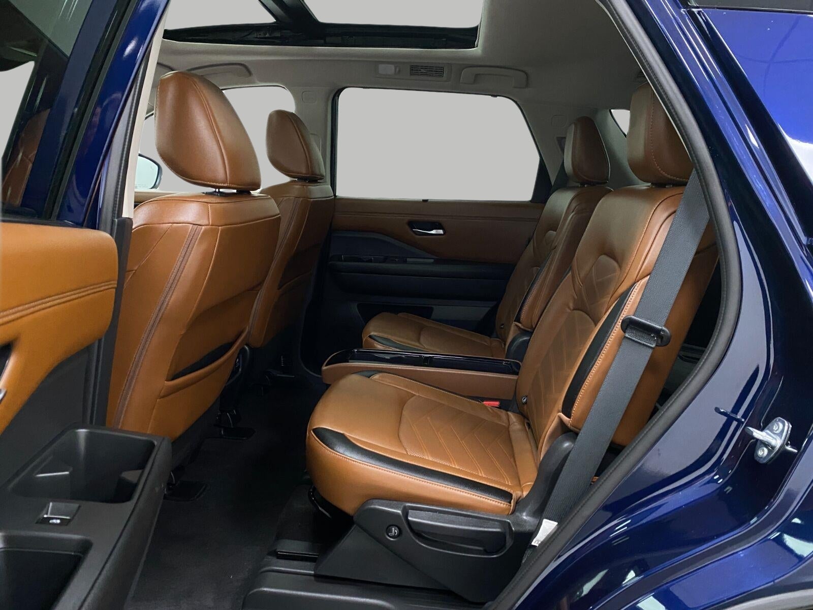 2024 Nissan Pathfinder Platinum 4WD