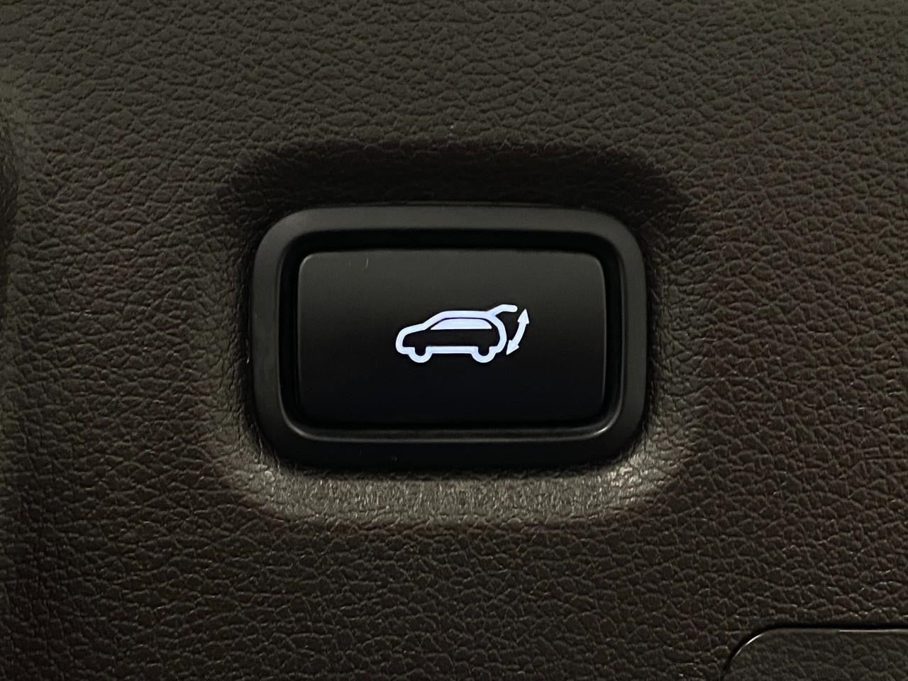 2020 Hyundai Santa Fe SEL 2.4L Auto AWD