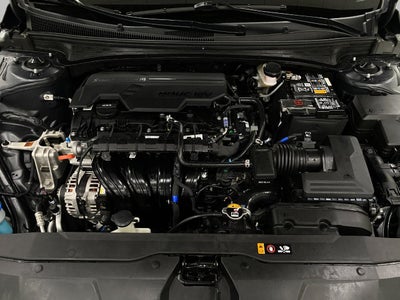 2023 Hyundai Elantra Limited IVT