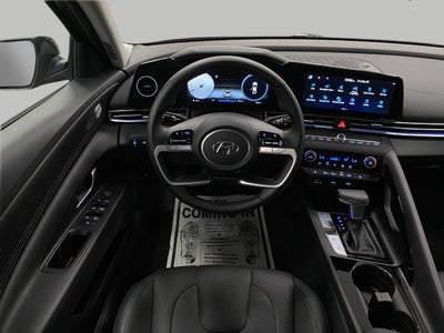 2023 Hyundai Elantra Limited IVT