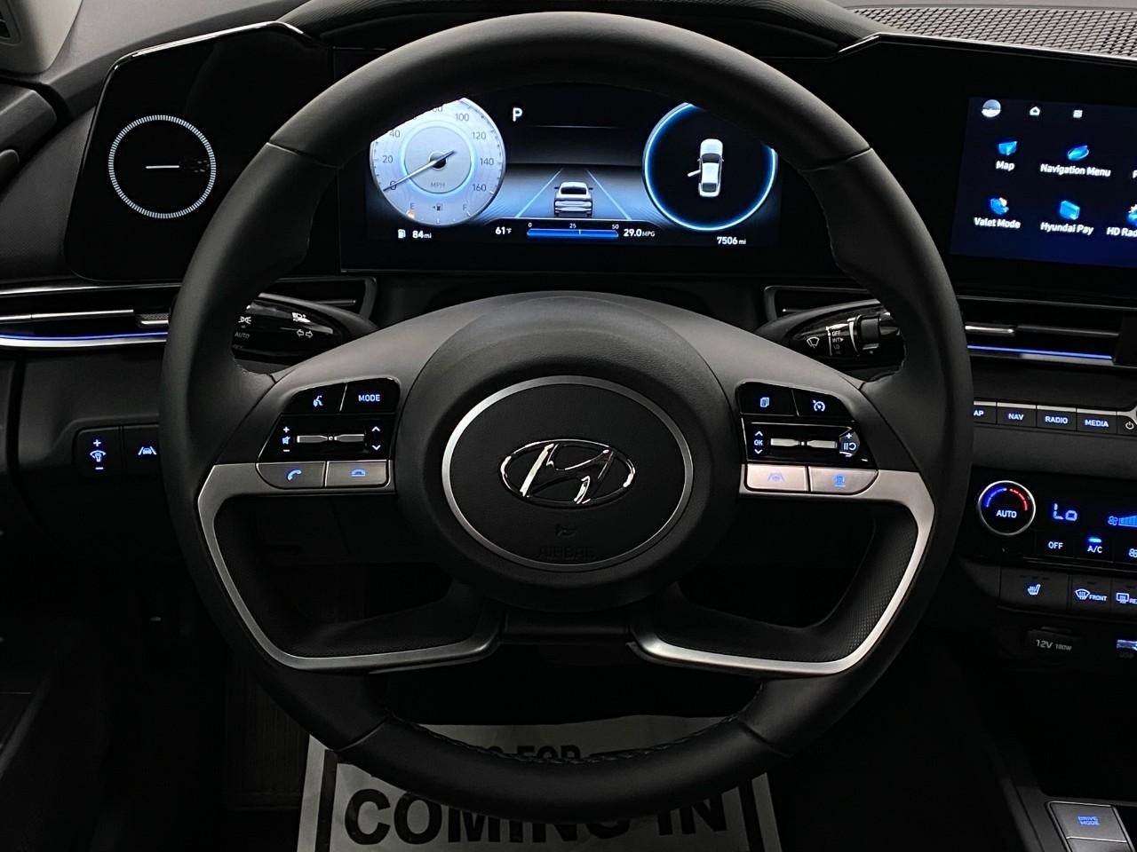 2023 Hyundai Elantra Limited IVT