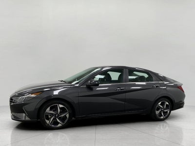 2023 Hyundai Elantra Limited IVT