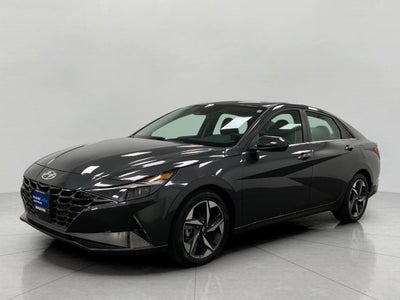 2023 Hyundai Elantra Limited IVT