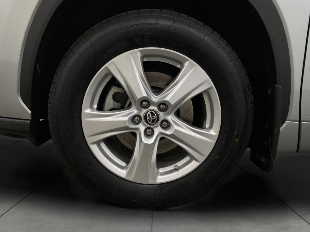 2023 Toyota Highlander L FWD