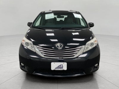 2016 Toyota SIENNA XLE 8-PASSENGER