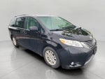 2014 Toyota SIENNA XLE 8-PASSENGER