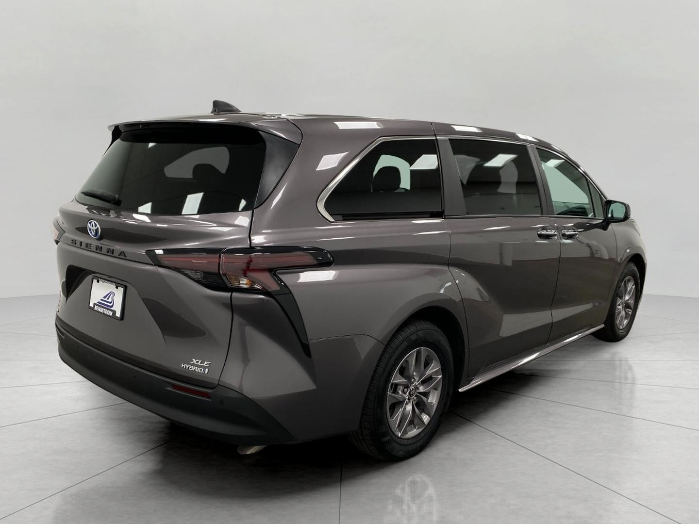 2023 Toyota Sienna XLE AWD 7-Passenger