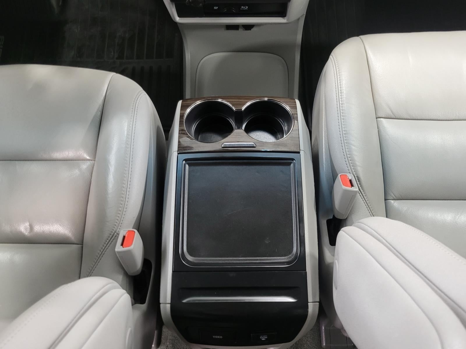 2017 Toyota Sienna XLE Premium FWD 8-Passenger