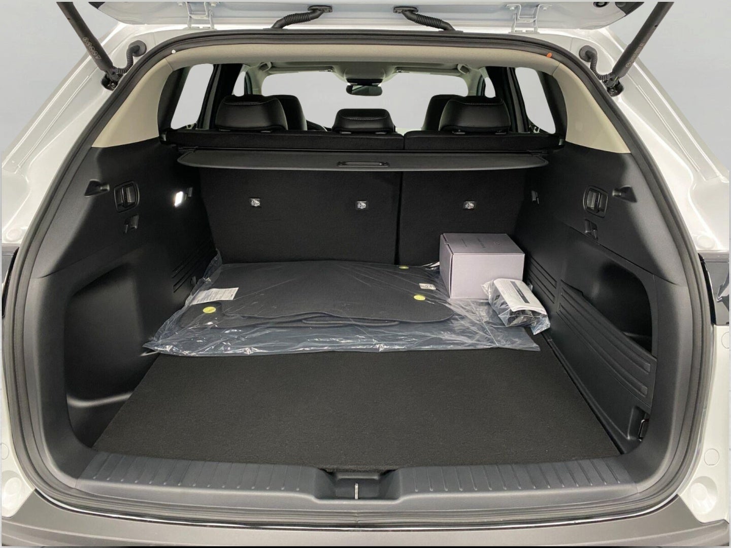 2026 Mazda Mazda CX-50 Hybrid Preferred AWD