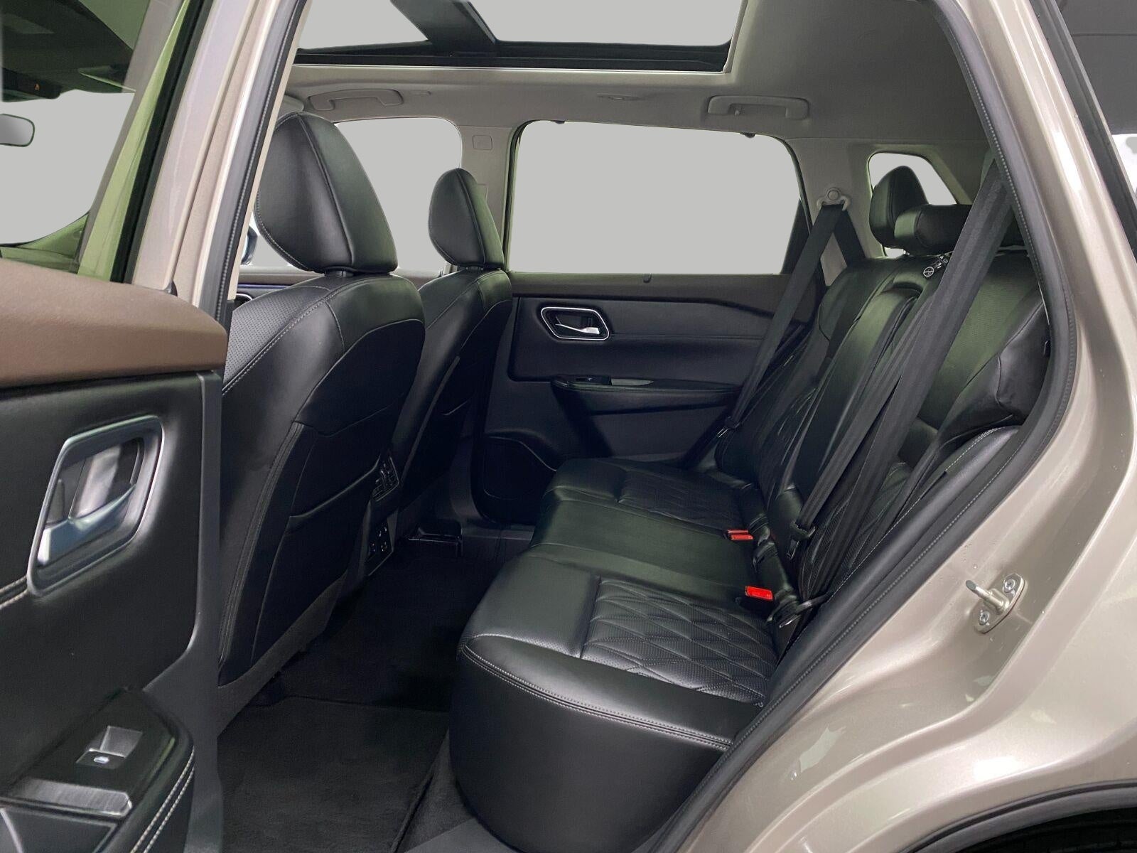 2023 Nissan Rogue AWD Platinum
