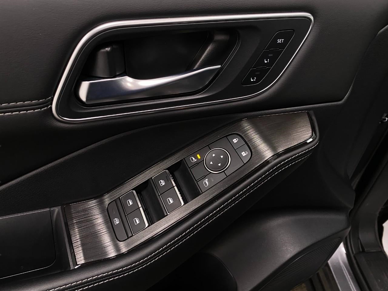 2025 Nissan Rogue AWD Platinum