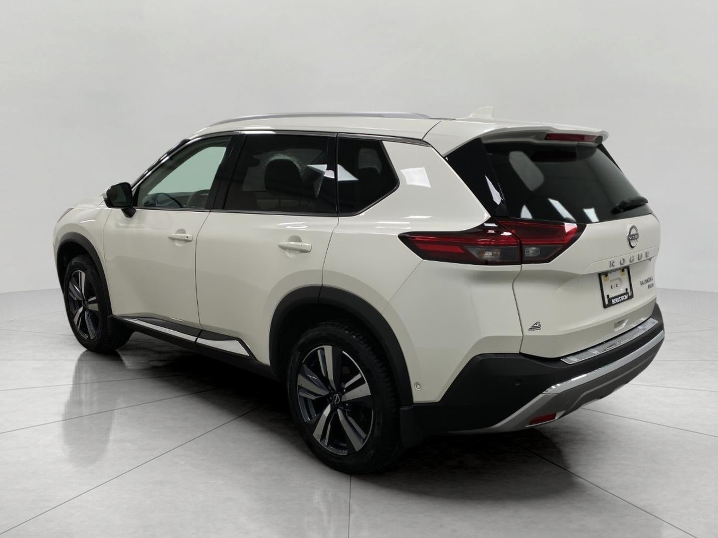 2023 Nissan Rogue AWD Platinum