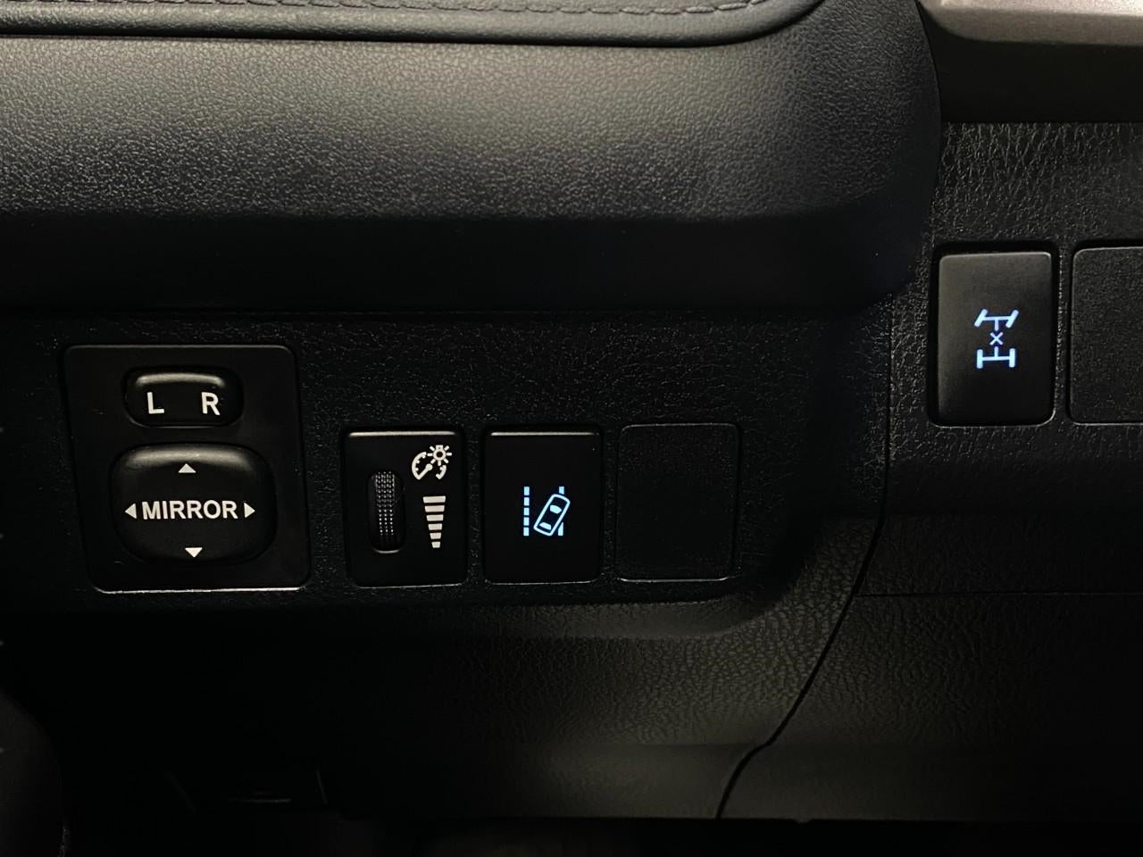 2018 Toyota RAV4 LE AWD