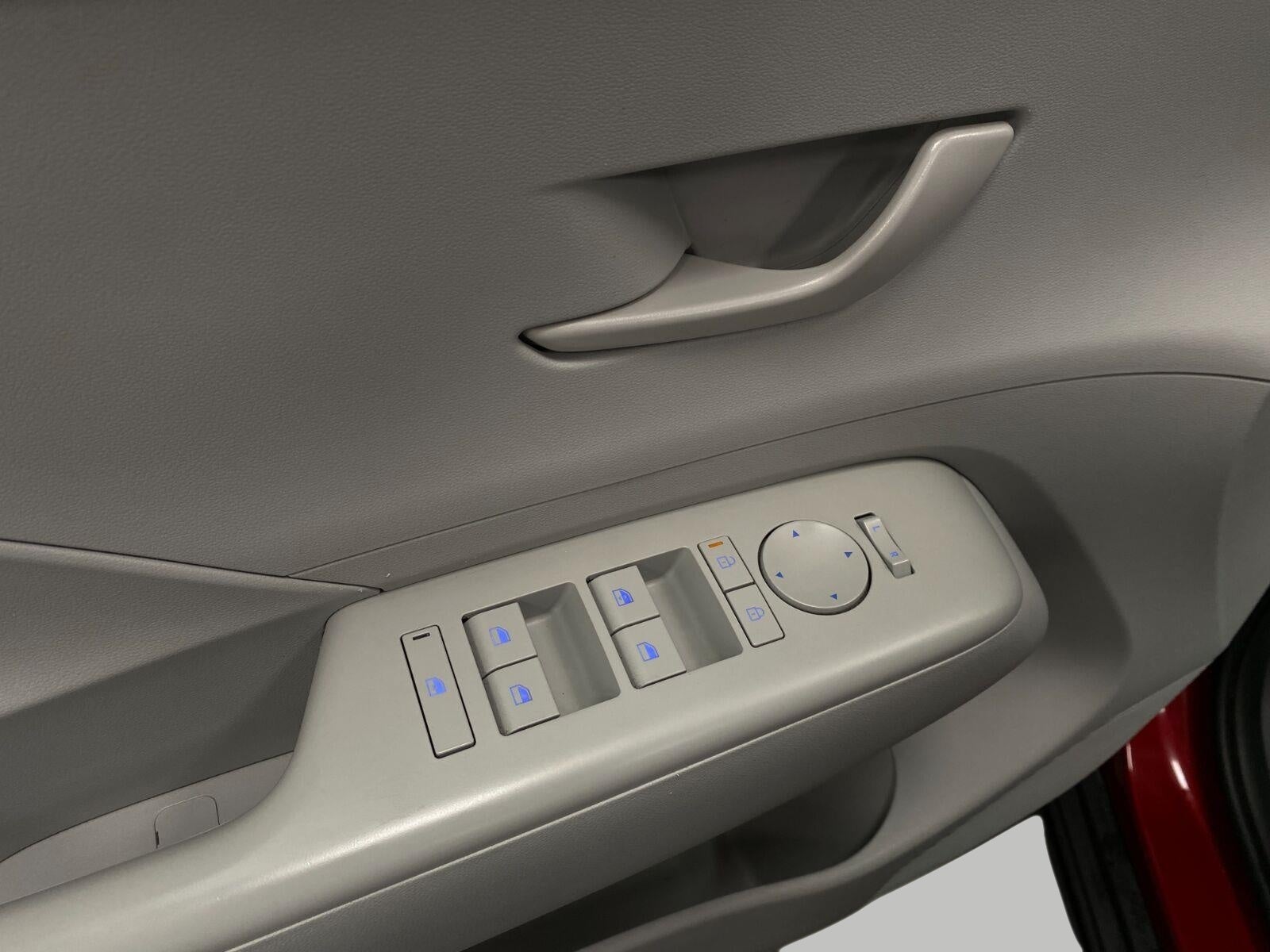 2025 Hyundai Kona SEL AWD